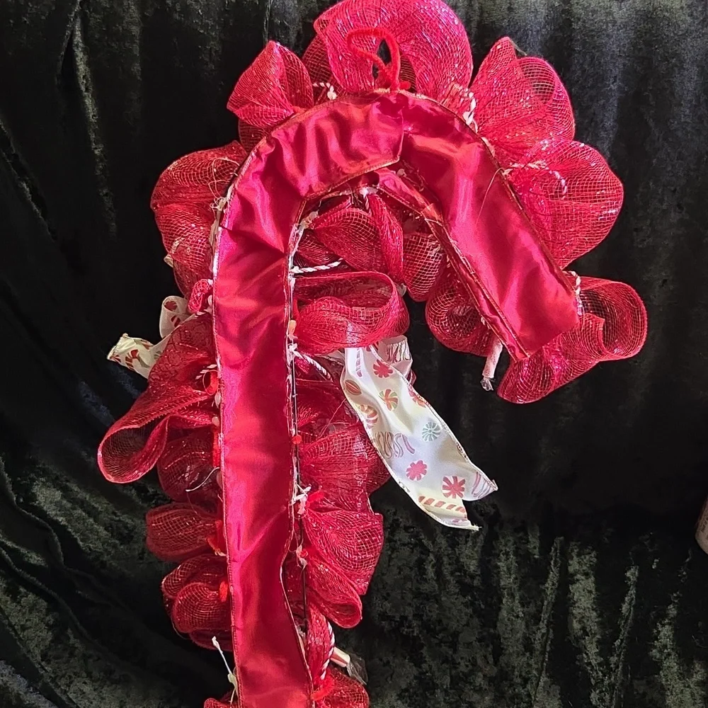 Festive Candy Cane Holiday Wreath